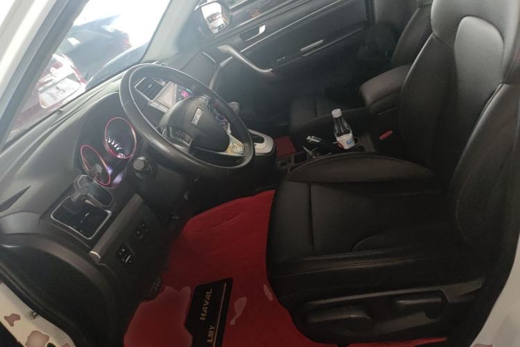 Used Haval M6 2018 Revised Version 1.5T DCT Two-Wheel Drive Elite Edition Left Front Seat