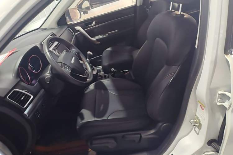 Used Haval M6 2018 1.5T Manual Two-Wheel Drive Elite Model Left Front Seat