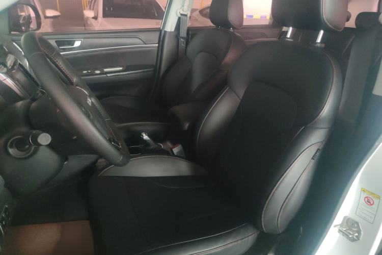 Used Haval M6 2018 1.5T Manual Two-Wheel Drive Elite Model Left Front Seat