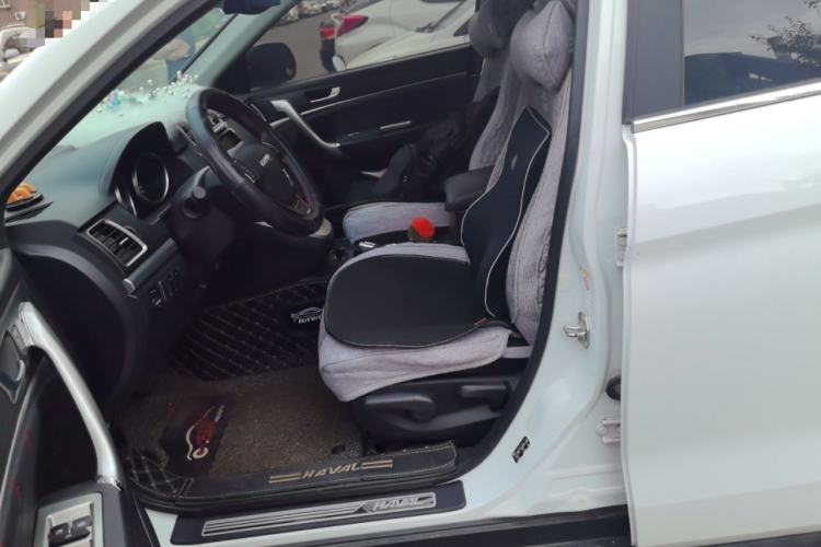 Used Haval M6 2018 1.5T DCT Two-Wheel Drive Elite Model Left Front Seat