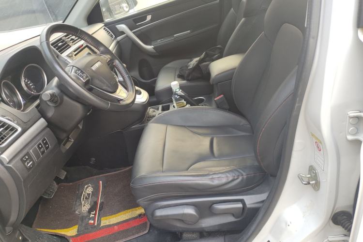 Used Haval M6 2018 Revised Version 1.5T DCT Two-Wheel Drive Elite Edition Left Front Seat