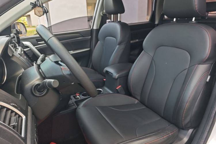 Used Haval M6 2018 Revised Version 1.5T DCT Two-Wheel Drive Elite Edition Left Front Seat