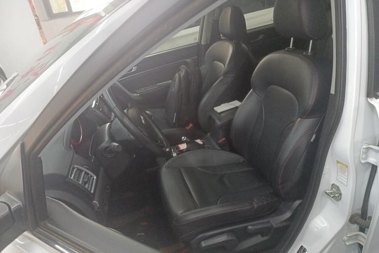 Used Haval M6 2018 1.5T Manual Two-Wheel Drive Elite Model Left Front Seat