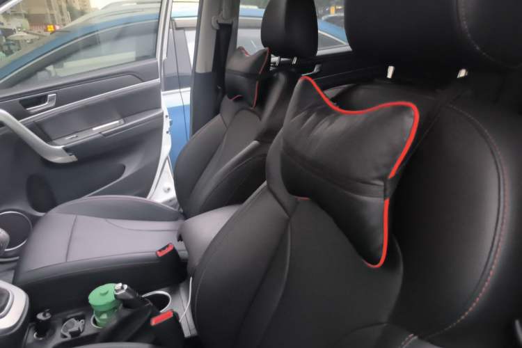 Used Haval M6 2018 1.5T Manual Two-Wheel Drive Elite Model Left Front Seat