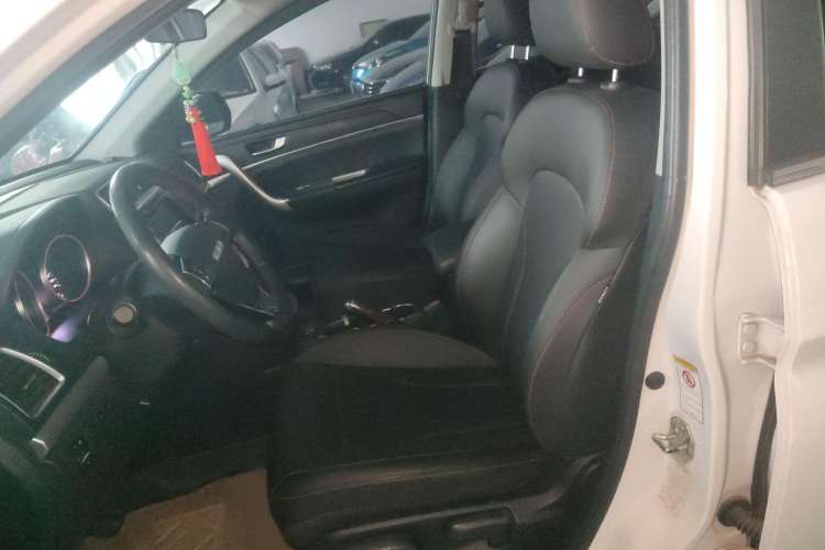 Used Haval M6 2018 Revised Version 1.5T DCT Two-Wheel Drive Elite Edition Left Front Seat