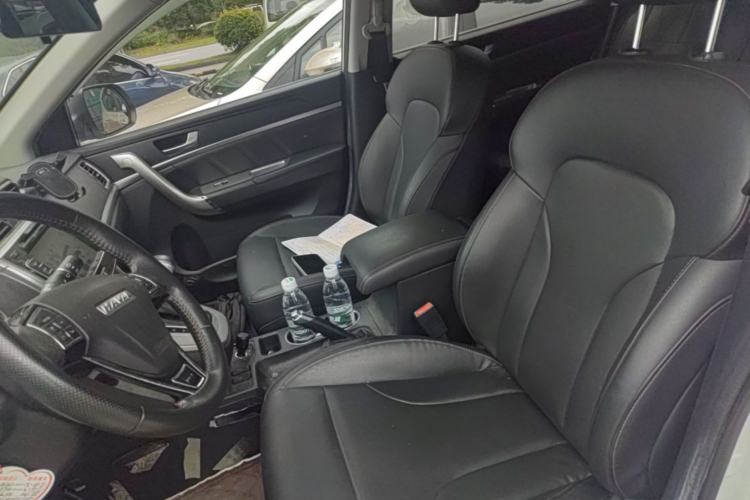 Used Haval M6 2018 Revised Version 1.5T DCT Two-Wheel Drive Elite Edition Left Front Seat