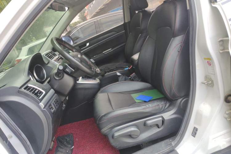 Used Haval M6 2018 Revised Version 1.5T DCT Two-Wheel Drive Elite Edition Left Front Seat