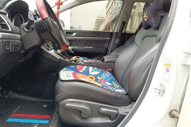 Used Haval M6 2018 1.5T Manual Two-Wheel Drive Elite Model Left Front Seat
