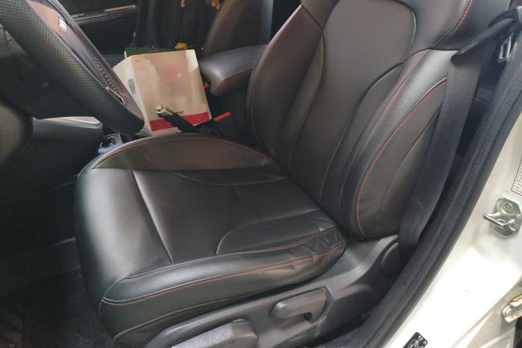 Used Haval M6 2018 1.5T Manual Two-Wheel Drive Elite Model Left Front Seat