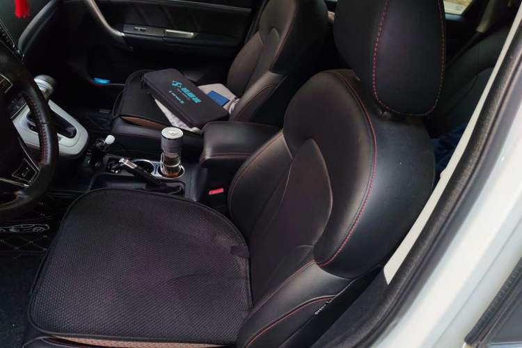 Used Haval M6 2018 1.5T DCT Two-Wheel Drive Elite Model Left Front Seat