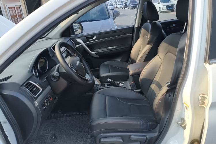 Used Haval M6 2018 1.5T DCT Two-Wheel Drive Elite Model Left Front Seat