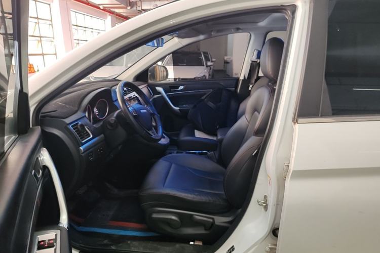 Used Haval M6 2018 Revised Version 1.5T DCT Two-Wheel Drive Elite Edition Left Front Seat