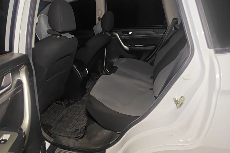 Used Haval M6 2018 1.5T Manual Two-Wheel Drive Urban Model Left Rear Seat