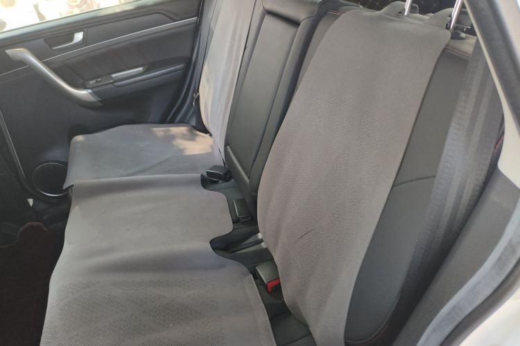 Used Haval M6 2018 1.5T Manual Two-Wheel Drive Elite Model Left Rear Seat