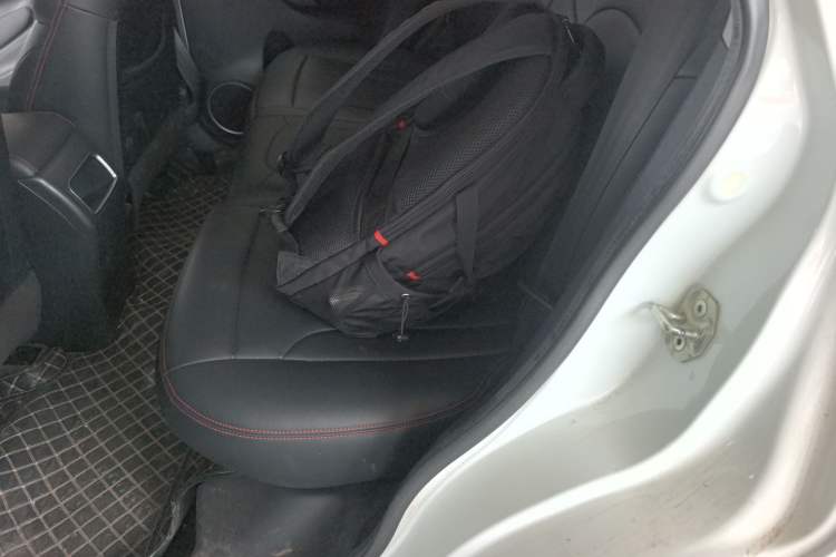 Used Haval M6 2018 1.5T Manual Two-Wheel Drive Urban Model Left Rear Seat