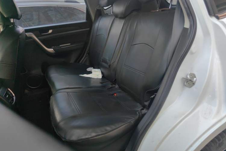 Used Haval M6 2018 1.5T Manual Two-Wheel Drive Elite Model Left Rear Seat