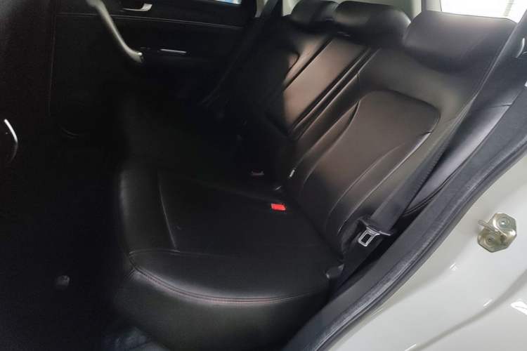Used Haval M6 2018 1.5T DCT Two-Wheel Drive Elite Model Left Rear Seat