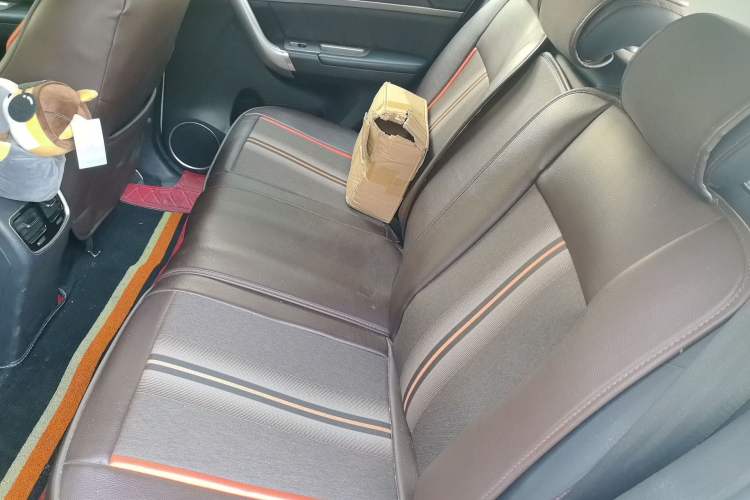 Used Haval M6 2018 1.5T Manual Two-Wheel Drive Elite Model Left Rear Seat