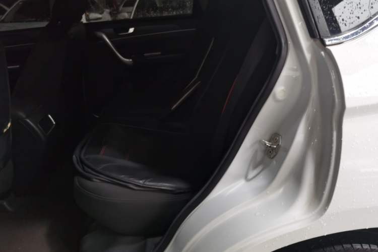Used Haval M6 2018 1.5T Manual Two-Wheel Drive Urban Model Left Rear Seat