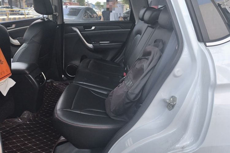 Used Haval M6 2018 1.5T DCT Two-Wheel Drive Elite Model Left Rear Seat