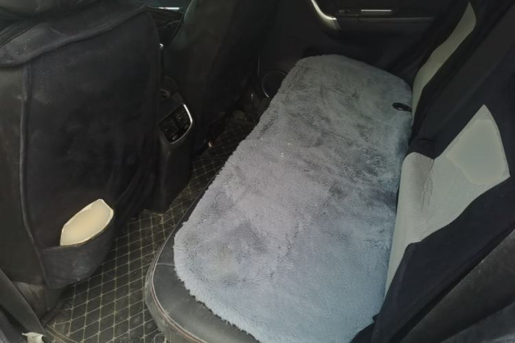 Used Haval M6 2018 1.5T DCT Two-Wheel Drive Elite Model Left Rear Seat
