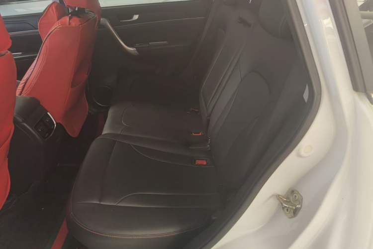 Used Haval M6 2018 1.5T Manual Two-Wheel Drive Elite Model Left Rear Seat