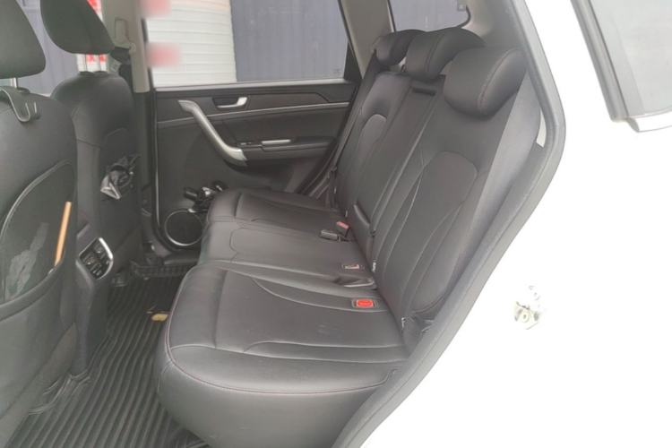 Used Haval M6 2018 1.5T Manual Two-Wheel Drive Elite Model Left Rear Seat