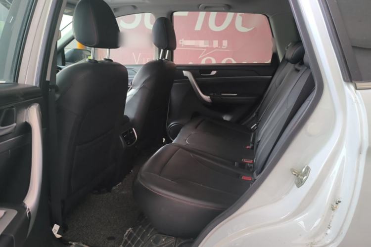 Used Haval M6 2018 Revised Version 1.5T DCT Two-Wheel Drive Elite Edition Left Rear Seat