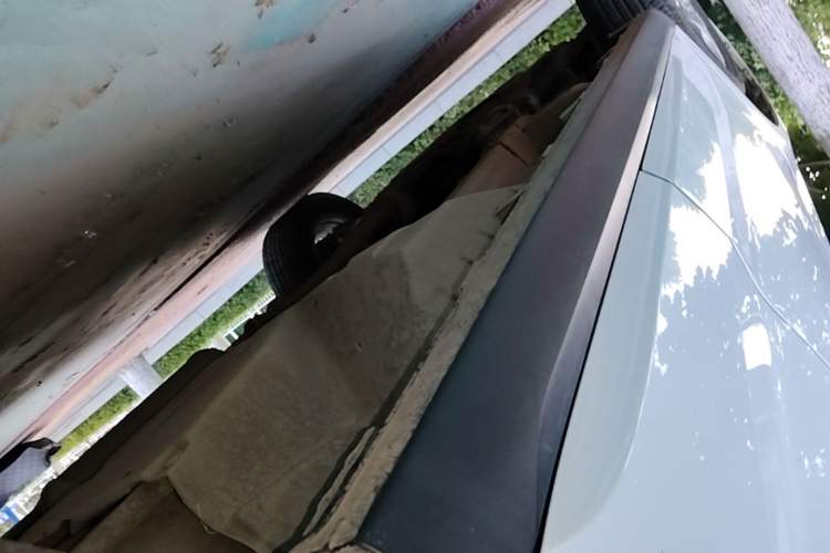 Used Haval M6 2018 Revised Version 1.5T DCT Two-Wheel Drive Elite Edition Left Side Sill
