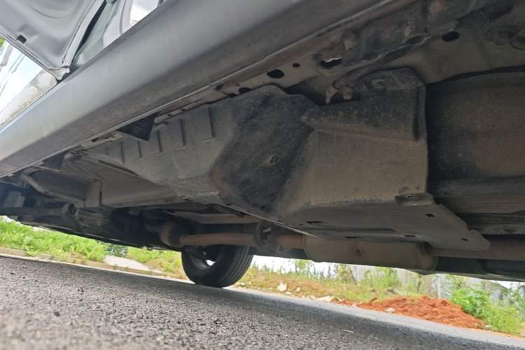 Used Haval M6 2018 Revised Version 1.5T DCT Two-Wheel Drive Elite Edition Left Side Sill