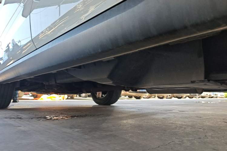 Used Haval M6 2018 1.5T Manual Two-Wheel Drive Elite Model Left Side Sill