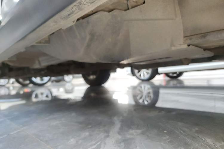 Used Haval M6 2018 Revised Version 1.5T DCT Two-Wheel Drive Elite Edition Left Side Sill