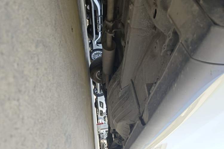 Used Haval M6 2018 Revised Version 1.5T DCT Two-Wheel Drive Urban Style Left Side Sill