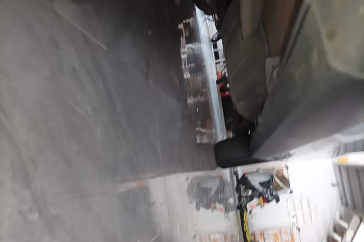 Used Haval M6 2018 Revised Version 1.5T DCT Two-Wheel Drive Elite Edition Left Side Sill