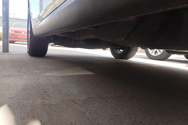 Used Haval M6 2018 1.5T Manual Two-Wheel Drive Urban Model Left Side Sill