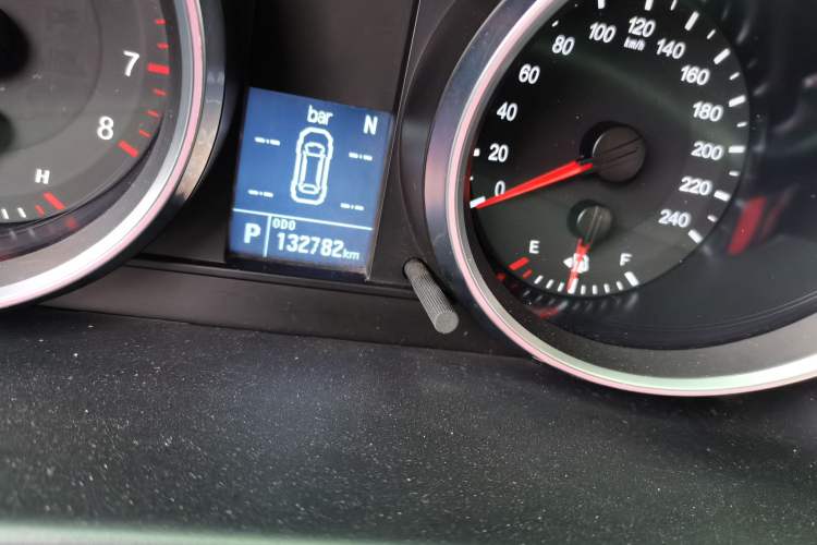 Used Haval M6 2018 Revised Version 1.5T DCT Two-Wheel Drive Elite Edition Odometer Close Up