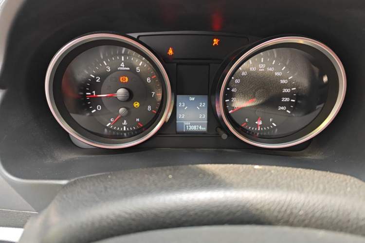 Used Haval M6 2018 1.5T Manual Two-Wheel Drive Elite Model Odometer Close Up