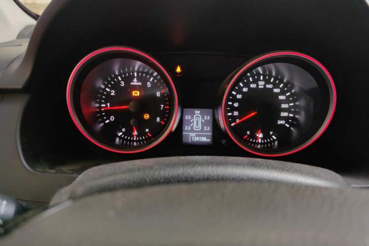 Used Haval M6 2018 1.5T Manual Two-Wheel Drive Elite Model Odometer Close Up
