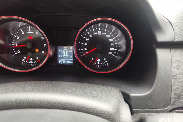 Used Haval M6 2018 Revised Version 1.5T DCT Two-Wheel Drive Elite Edition Odometer Close Up