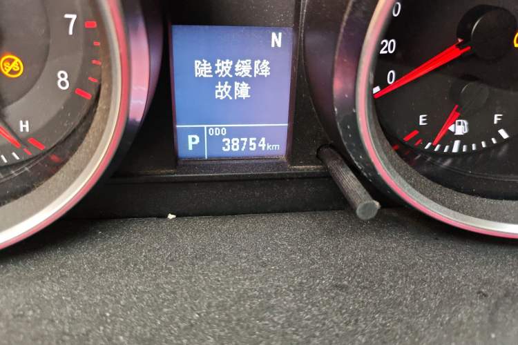 Used Haval M6 2018 1.5T DCT Two-Wheel Drive Elite Model Odometer Close Up
