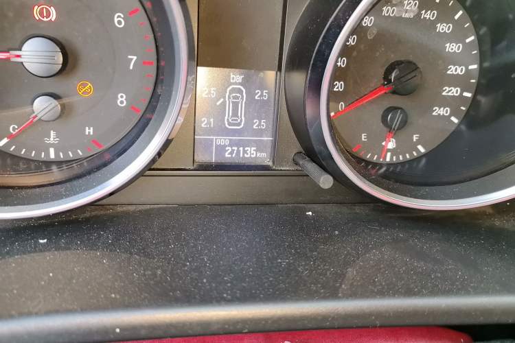 Used Haval M6 2018 1.5T Manual Two-Wheel Drive Elite Model Odometer Close Up