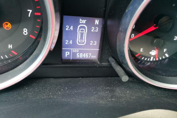 Used Haval M6 2018 Revised Version 1.5T DCT Two-Wheel Drive Elite Edition Odometer Close Up