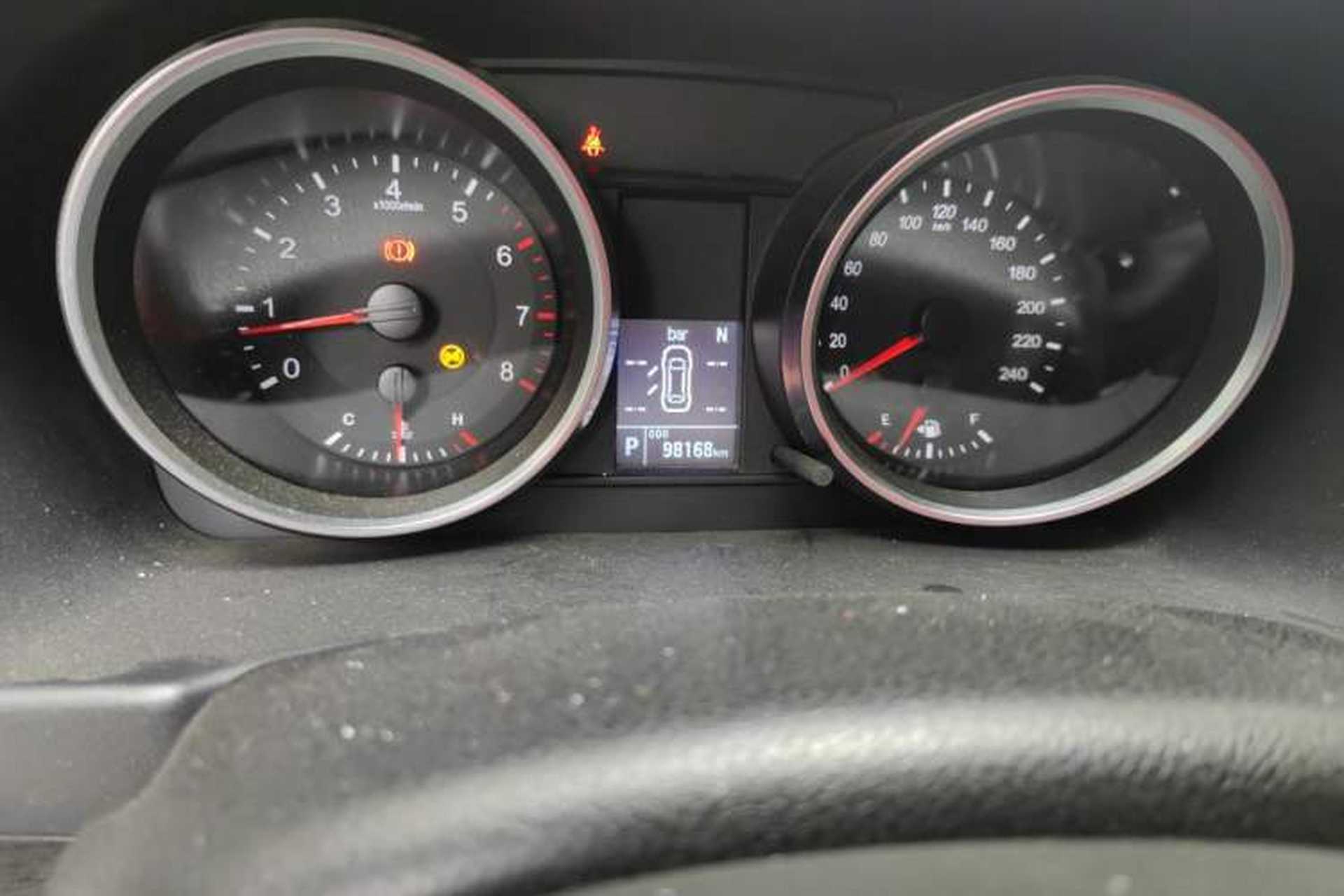 Used Haval M6 2018 Revised Version 1.5T DCT Two-Wheel Drive Elite Edition Odometer Close Up
