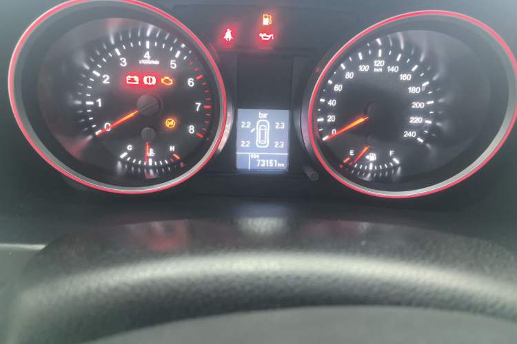 Used Haval M6 2018 1.5T Manual Two-Wheel Drive Elite Model Odometer Close Up