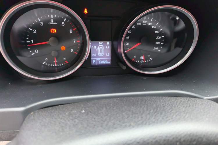 Used Haval M6 2018 Revised Version 1.5T DCT Two-Wheel Drive Elite Edition Odometer Close Up