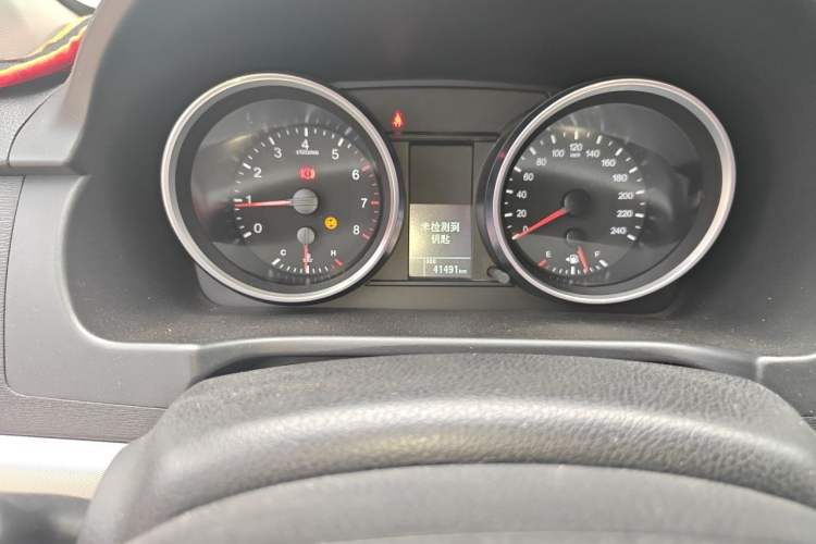 Used Haval M6 2018 1.5T Manual Two-Wheel Drive Elite Model Odometer Close Up