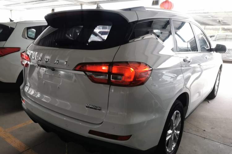 Used Haval M6 2018 1.5T DCT Two-Wheel Drive Elite Model Rear Right 45 Deg