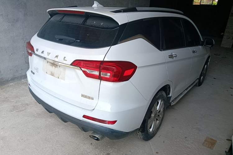 Used Haval M6 2018 1.5T Manual Two-Wheel Drive Elite Model Rear Right 45 Deg