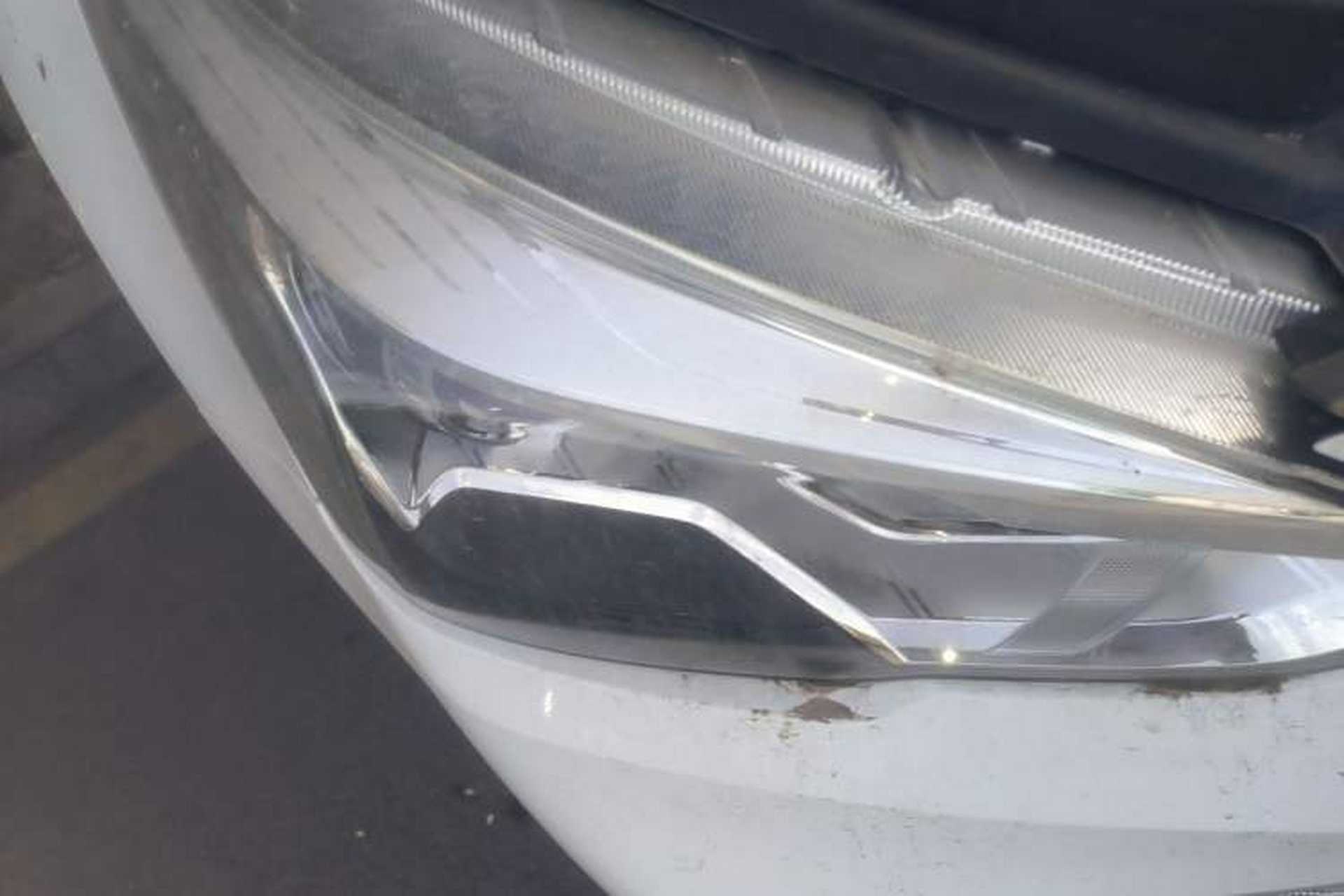Used Haval M6 2018 Revised Version 1.5T DCT Two-Wheel Drive Elite Edition Right Front Headlight