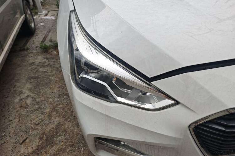 Used Haval M6 2018 1.5T Manual Two-Wheel Drive Elite Model Right Front Headlight